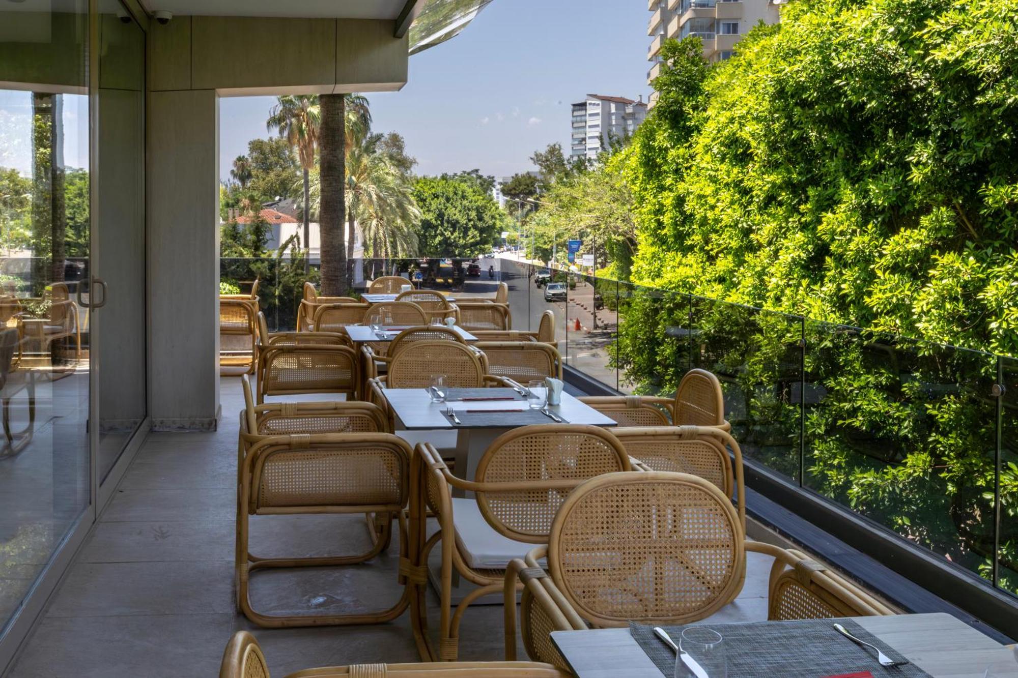 Delta Hotels By Marriott Antalya Lara - Adult Only Eksteriør billede