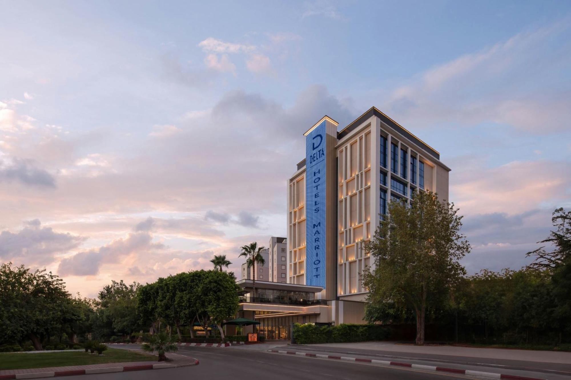 Delta Hotels By Marriott Antalya Lara - Adult Only Eksteriør billede